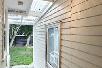 B/37 Cobham Crescent, Kelston