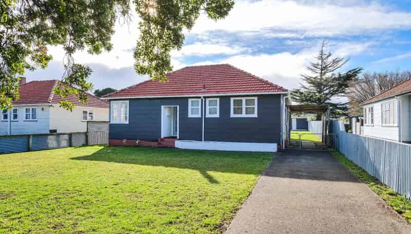 8 Victor Street , Dannevirke