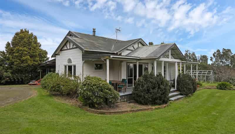  375 Whitford Road, Whitford