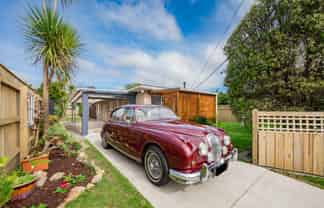 18a Ngaio Road, Waikanae