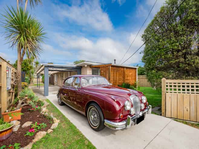18a Ngaio Road, Waikanae