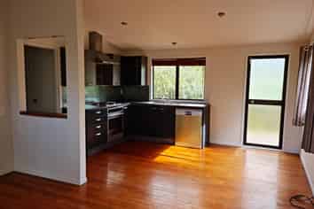 43B Vipond Road , Stanmore Bay