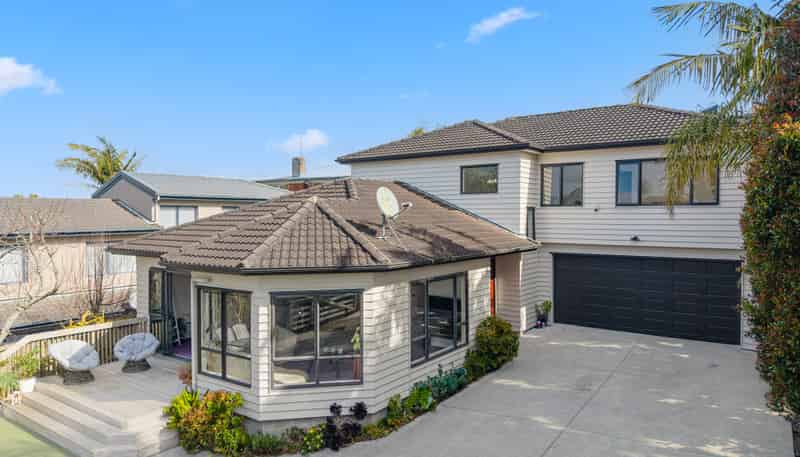 66 Saralee Drive, Manurewa