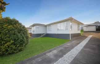 6 Koru Street, Mangere Bridge