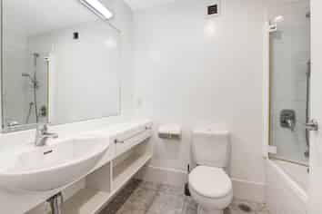 10/164 Harbour Village Drive, Gulf Harbour