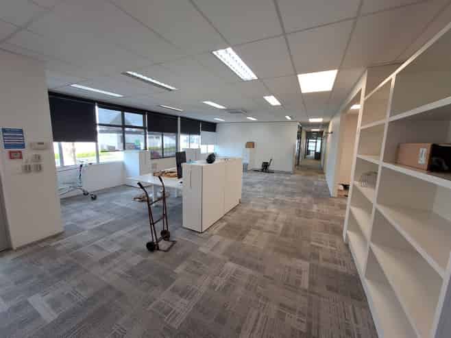 Big, Bright Office Space with Plenty of Parking