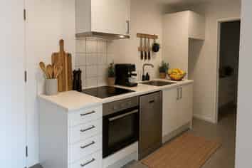 G04/28C Eileen Newey Place, Henderson