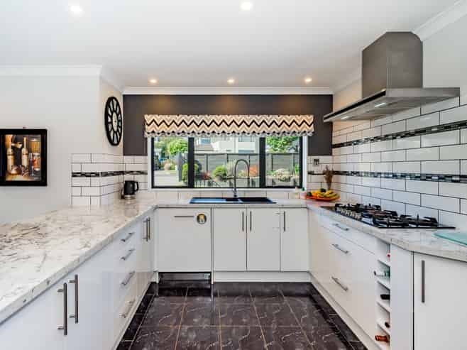8 Rifleman Lane, Paraparaumu Beach
