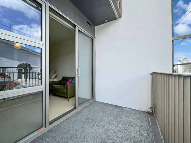 G02A/2 Campbell Terrace, Petone