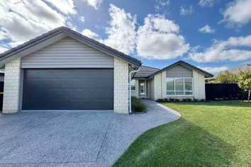 19 Tongeren Square, Karaka