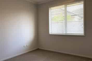 19 Tongeren Square, Karaka