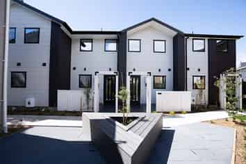 4/99 Waiwhetu Road, Waterloo