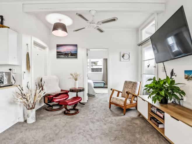 49A Gladstone Road, Richmond