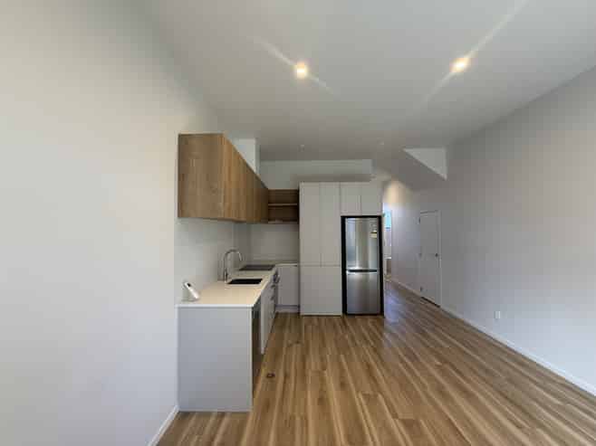 3a/13 The Strand, Wainuiomata
