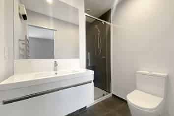 4/37 Webb Street, Merivale