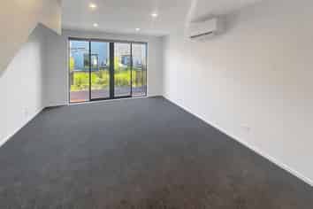 4/37 Webb Street, Merivale