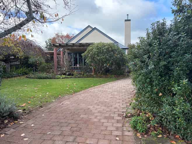 24 Huntaway Downs, Te Awamutu