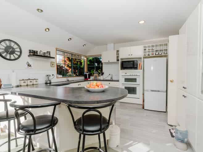 24 Huntaway Downs, Te Awamutu
