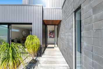 1023 Whangaparaoa Road, Tindalls Beach