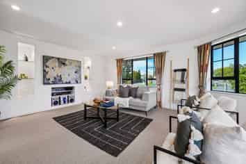 40 Coolspring Way, Redwood