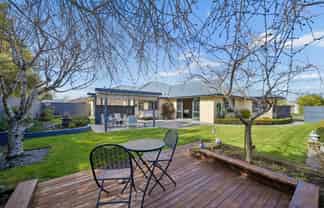 40 Coolspring Way, Redwood