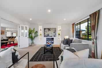 40 Coolspring Way, Redwood