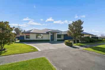 40 Coolspring Way, Redwood