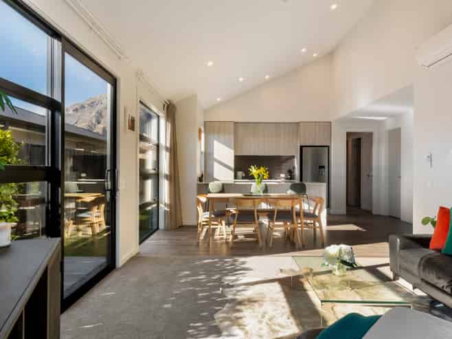 33 Alps View Place, Lake Hayes Estate
