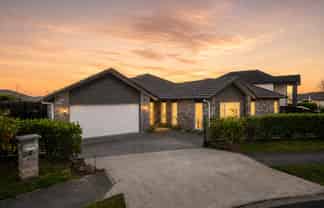4 Wishbone Court, Flagstaff