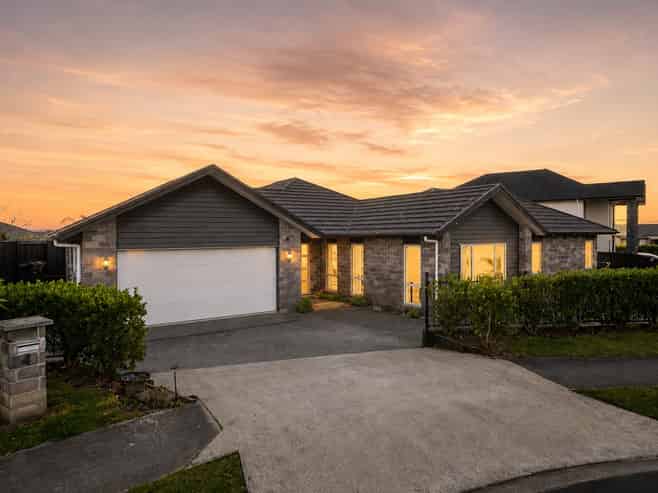 4 Wishbone Court, Flagstaff