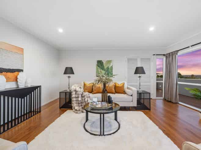 24 Gills Road, Bucklands Beach