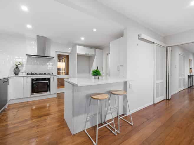 24 Gills Road, Bucklands Beach