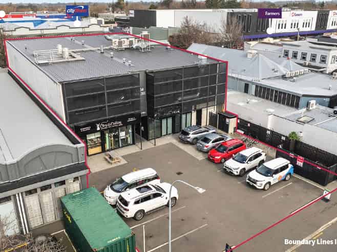 Landmark Commercial Investment with Upside