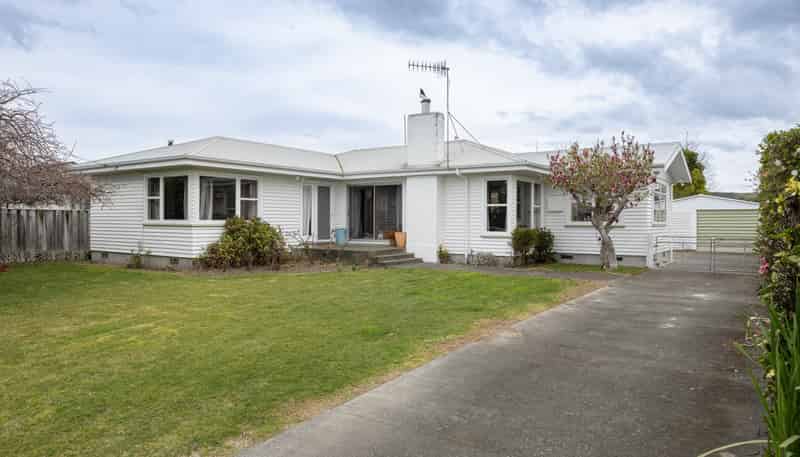 18 Pembroke Street, Taradale