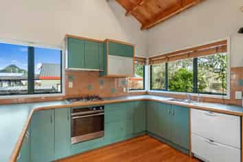 7 Marquet Place, Tairua