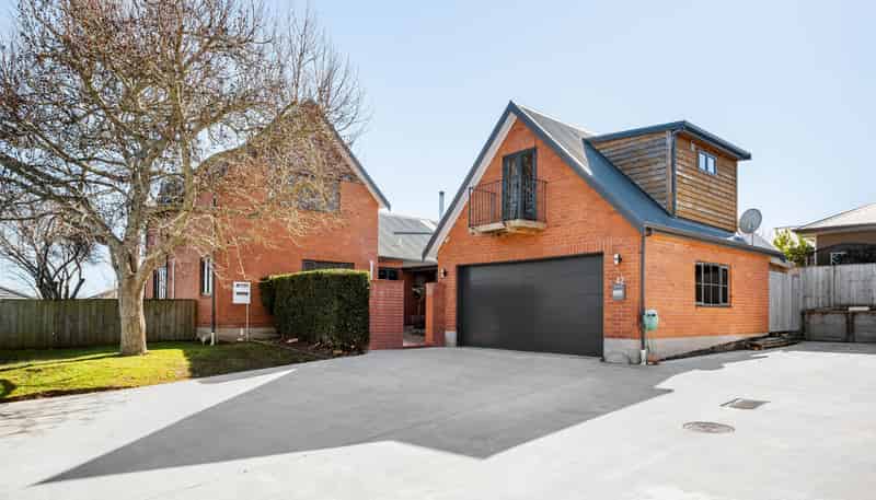 42 Benjamin Avenue, Rototuna North