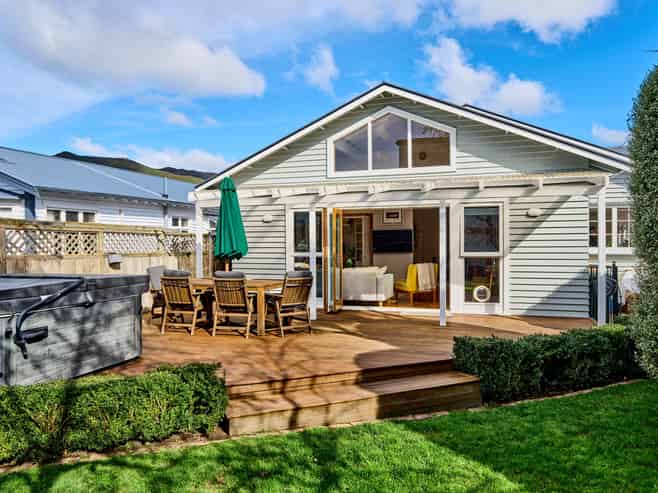 57 Cudby Street, Woburn