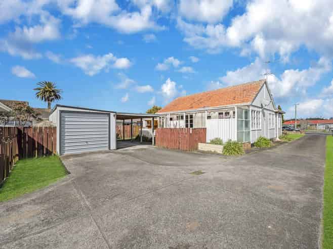 96 & 96B Carruth Road, Papatoetoe