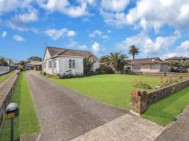 96 & 96B Carruth Road, Papatoetoe