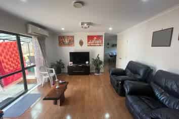 60E Chapel Road, Flat Bush
