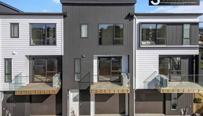 24B Wayne Drive, Mangere