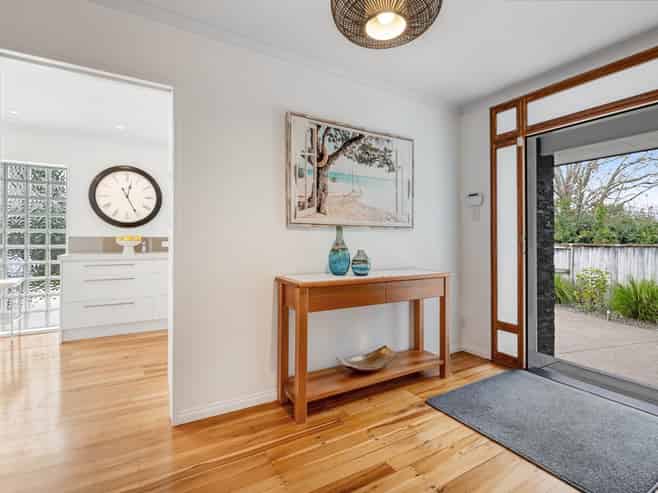 6 Glengarry Avenue, Manly
