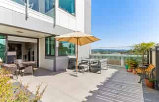 201/8 Waikumete Road, Glen Eden