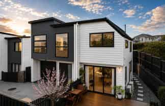 82E White Swan Road, Mount Roskill
