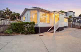 27b Keegan Drive, Massey