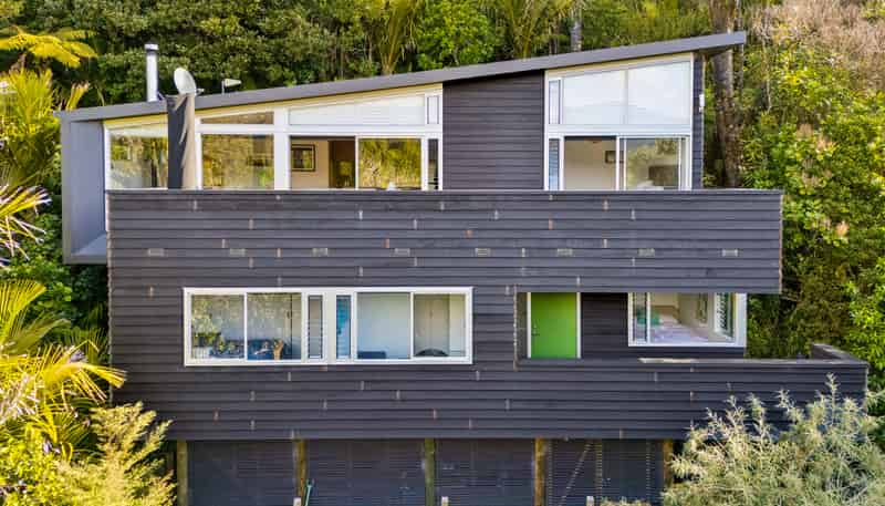 31 Lone Kauri Road, Karekare