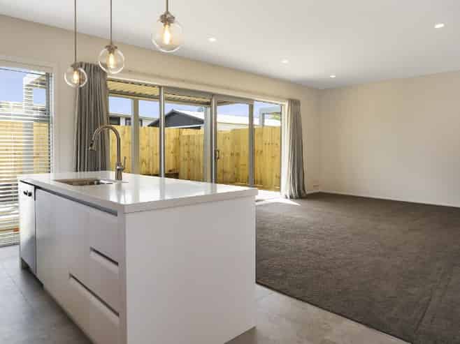 3/98 Dinsdale Road, Dinsdale