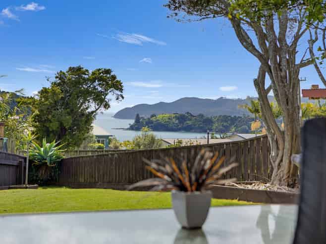 49 Melody Lane, Mangonui