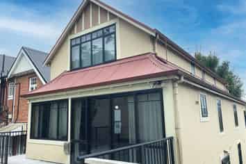 Room 9/63A Queen Street, North Dunedin