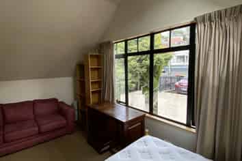 Room 9/63A Queen Street, North Dunedin